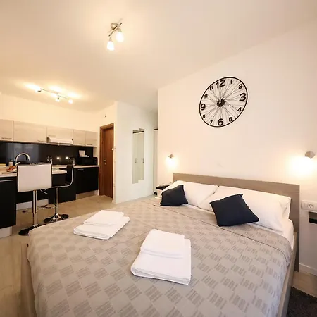 Apartment Piccola Pyrotima