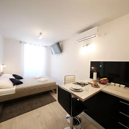 Piccola Pyrotima Lägenhet Zadar