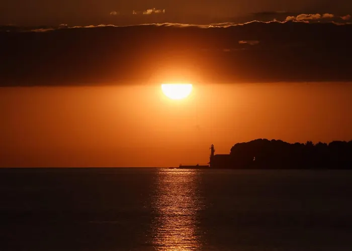 Piccola Pyrotima Zara